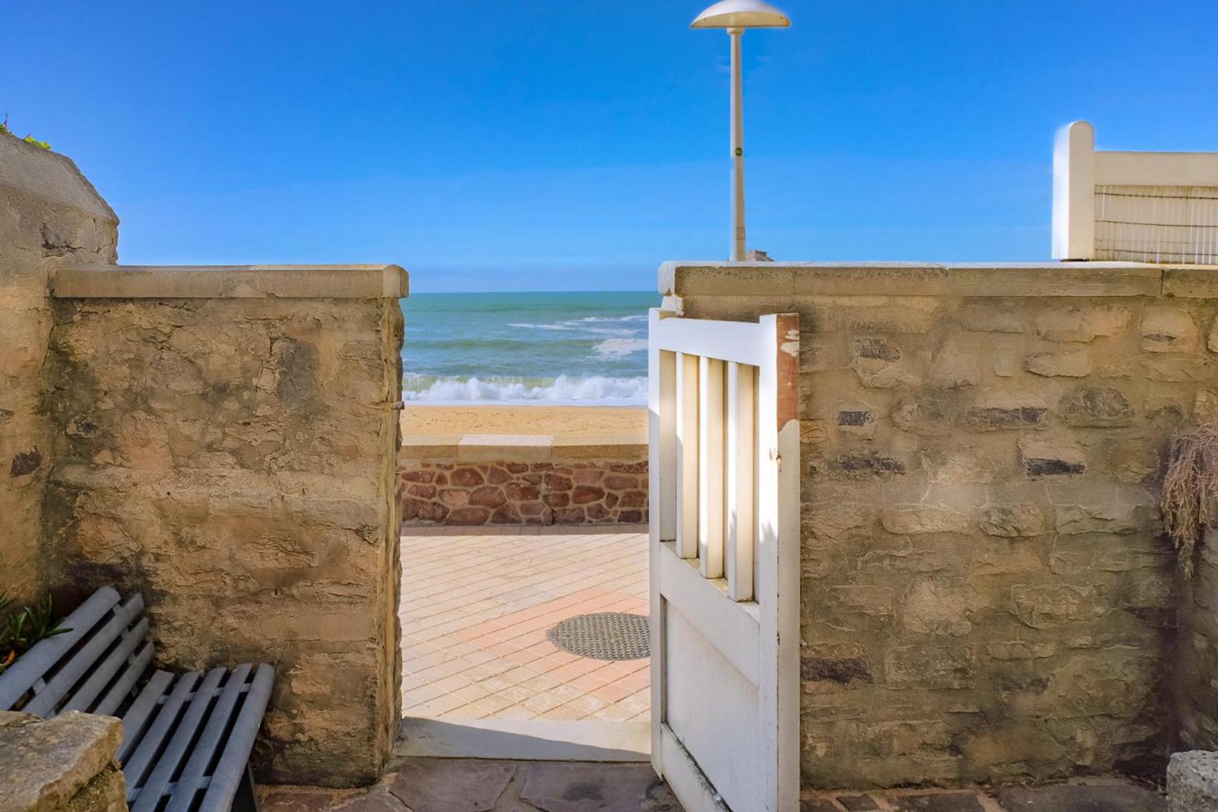 ביאריץ Magnifique Appartement Avec Terrasse, Parking Et Vue Sur L'Ocean Pour 5 מראה חיצוני תמונה
